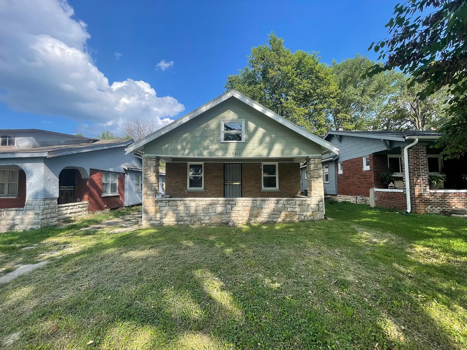 3 bed, 1324 sqft, $1,295 — Photo 1