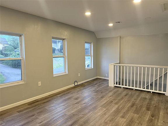 5th image of 414 15th Ave APT 2