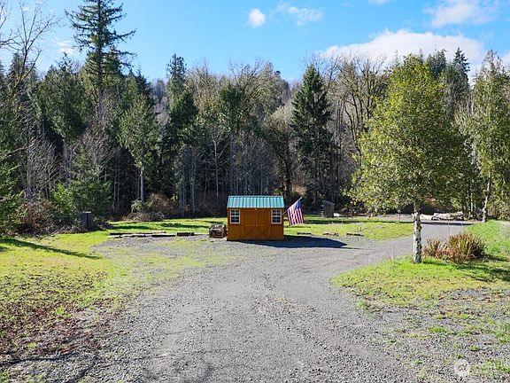 5th image of 26663 Big Valley Road NE