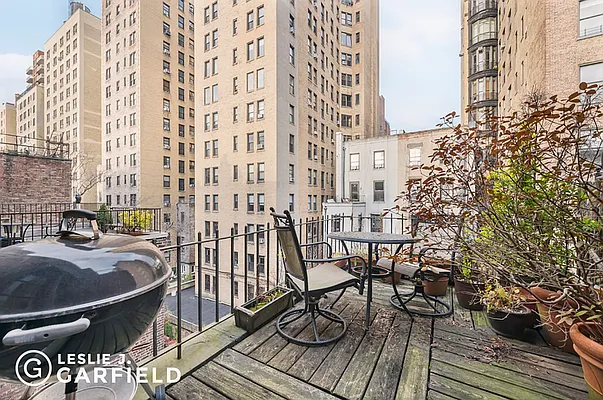 Rented by Leslie J. Garfield | media 6