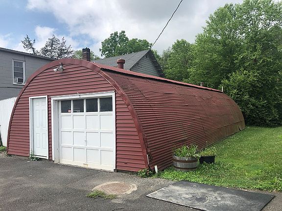 4th image of 51 Mechanic St