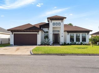 6 Arcos Gdns, Port Isabel, TX 78578