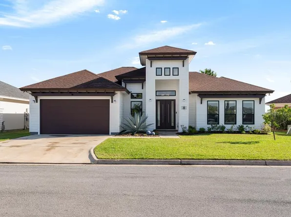 6 Arcos Gdns, Port Isabel, TX 78578