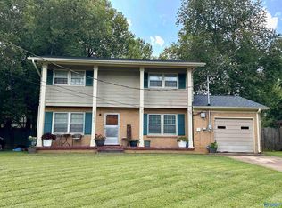 3703 Glendale Ln NW, Huntsville, AL 35810