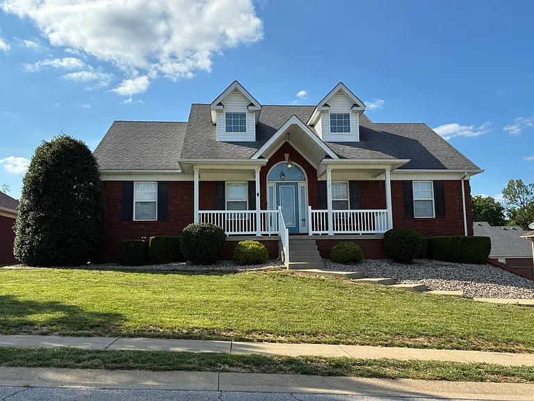 117 Victory Lake Dr — Photo 1