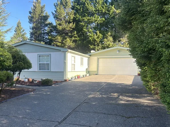 143 42nd Way, Florence, OR 97439