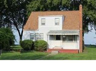 7641 Dyke Rd, Fair Haven, MI 48023