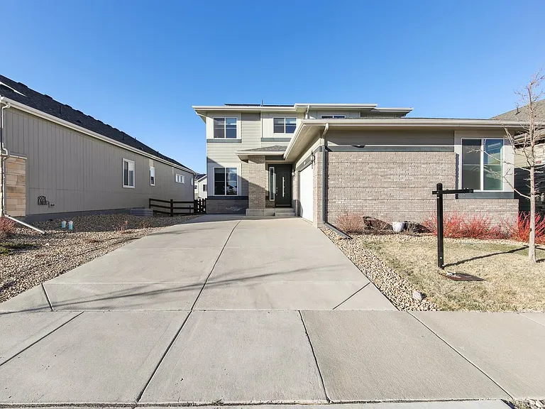 18809 W 92nd Dr — Photo 2