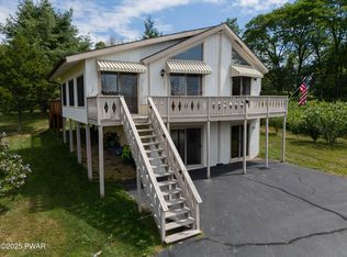 34 Glenwood Ln, Lake Ariel, PA 18436