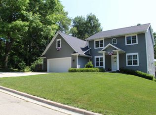 1231 Sandia Ct, Green Bay, WI 54313