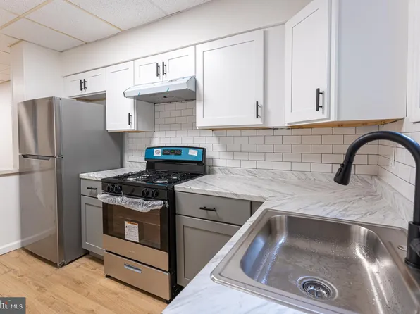 461 Chestnut Ave, Trenton, NJ 08611