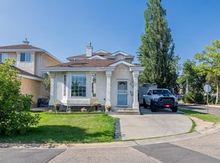 329 River Poin E, Edmonton, AB T5A4Z4