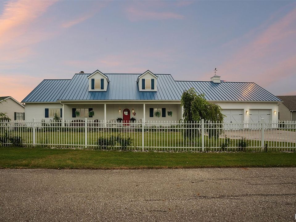 1st image of 5110 Shorefront Ln