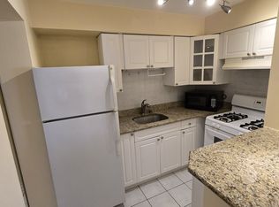 4606 River Rd, Schiller Park, IL 60176