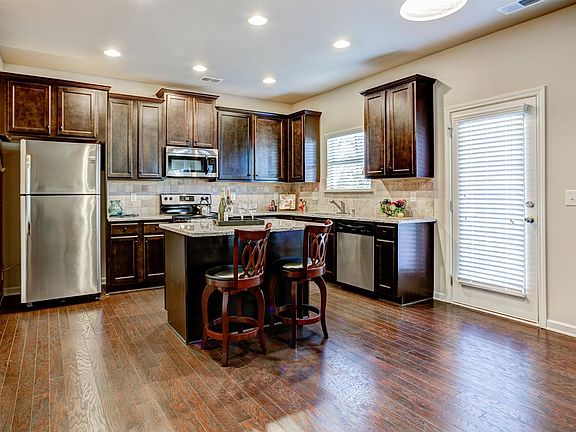 Picture of another Cochran Home. Options and selections may vary