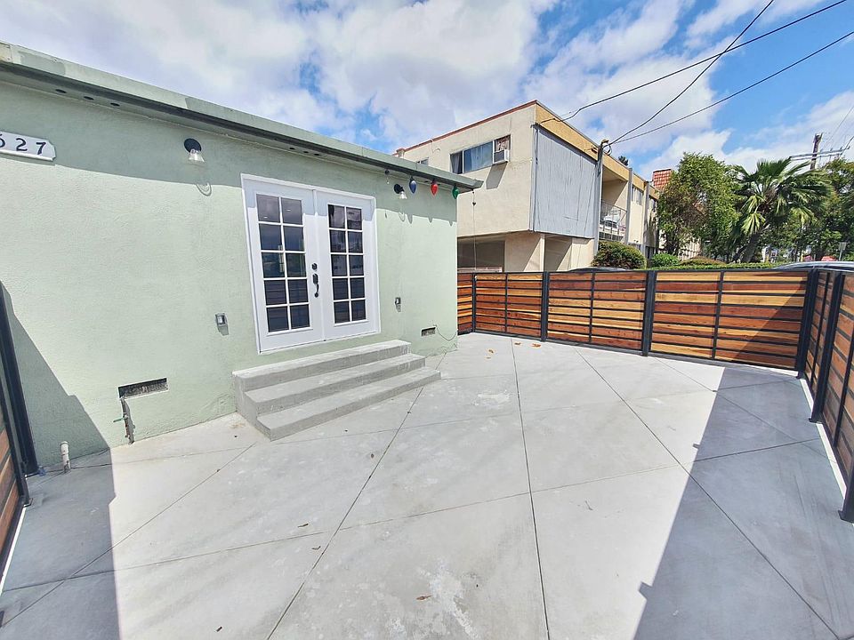 1st image of 5527 Whitsett Ave #5527