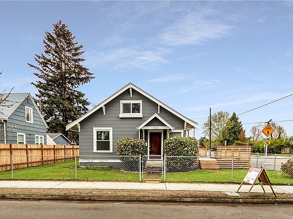 2nd image of 3562 E I St
