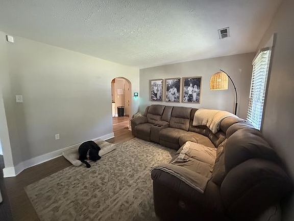 3rd image of 1349 Kenton St