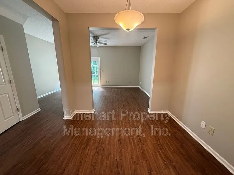 760 Tavern Ct — Photo 5