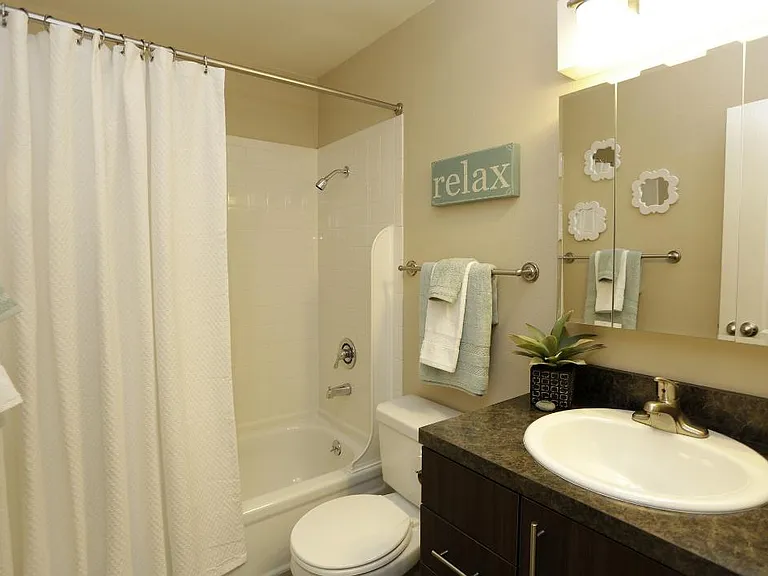 Aspenleaf Apartments — Photo 35