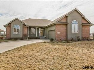 3765 S 182nd St, Omaha, NE 68130