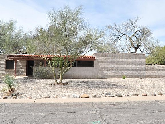 3rd image of 3335 N Camino De Piedras