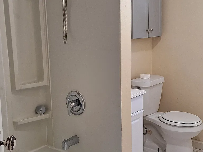 1734 Ogden Ave NW — Photo 6