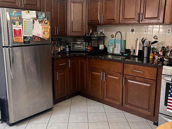 4th image of 1309 Marlborough St #2