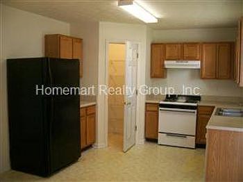 4th image of 374 Village Knoll Dr