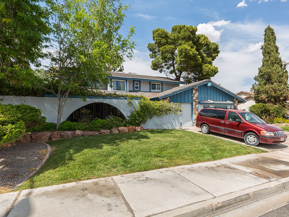 1st image of 3724 E Harmon Ave