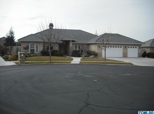 1421 N Noyes Ct, Visalia, CA