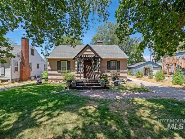267 Pierce St, Twin Falls, ID 83301