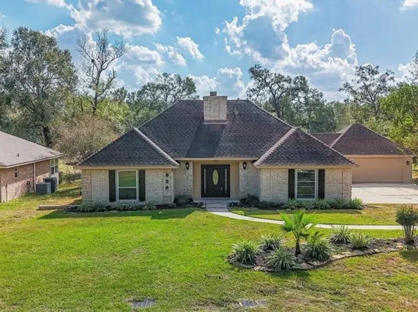 828 Stone Mountain Dr, Conroe, TX 77302