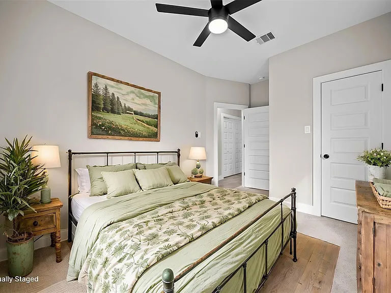 929 Green Meadow Ln #B — Photo 20