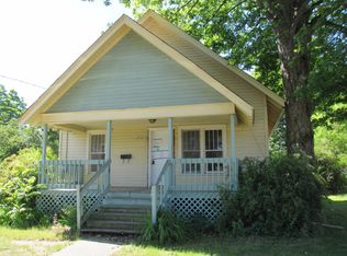 522 E Chicago St, Bronson, MI 49028