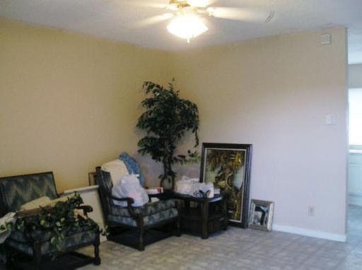 2nd image of 8434 CREEK BEND DR