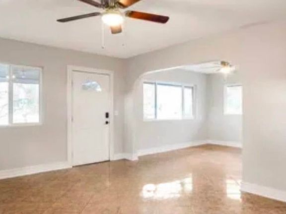4th image of 2971 Jackson Ave