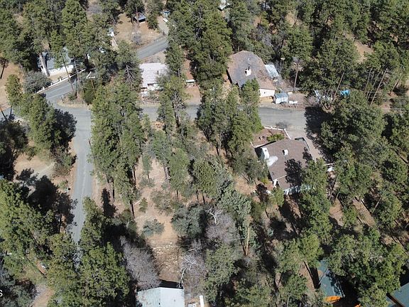 2nd image of 1107 E Cedar Dr
