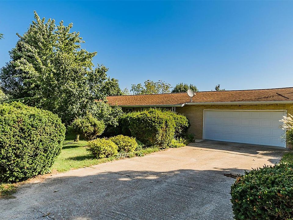 2nd image of 21510 Heath Dr