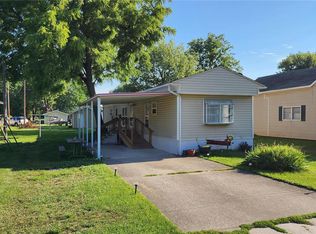 305 E 2nd St N, Mount Olive, IL 62069