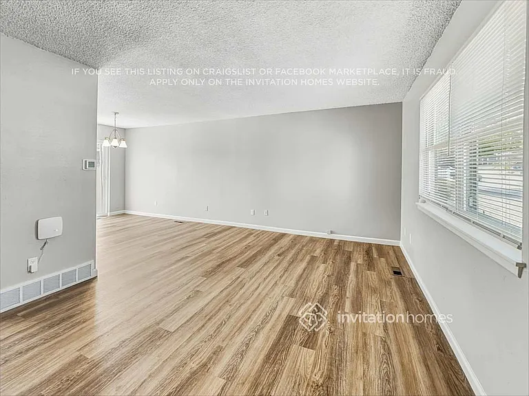 19064 E Eastman Ave — Photo 6
