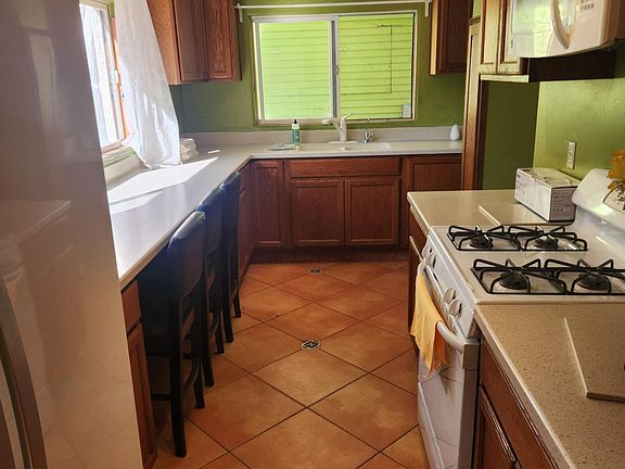 3rd image of 4906 W Mountain View Dr