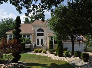 53 Oakland Rd, Old Bridge, NJ 08857