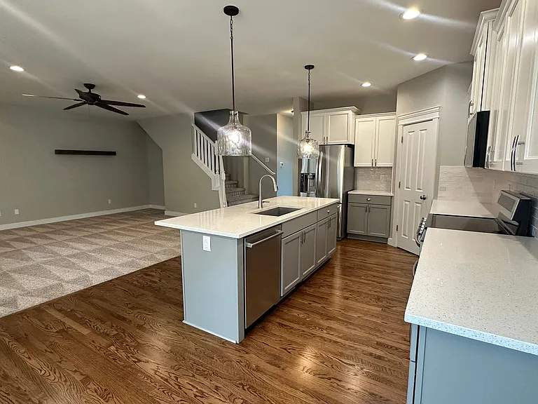 7758 McKinley Loop NE — Photo 10