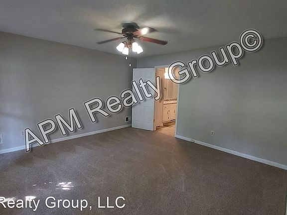 5th image of 221 Cranewater Dr