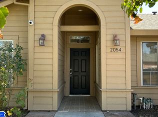 2054 Khatri Ct, Riverbank, CA 95367