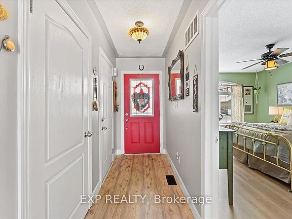 3rd image of 37 White Hart Ln