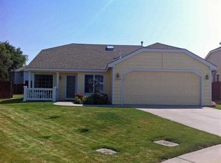 3325 S Buntin St, Kennewick, WA