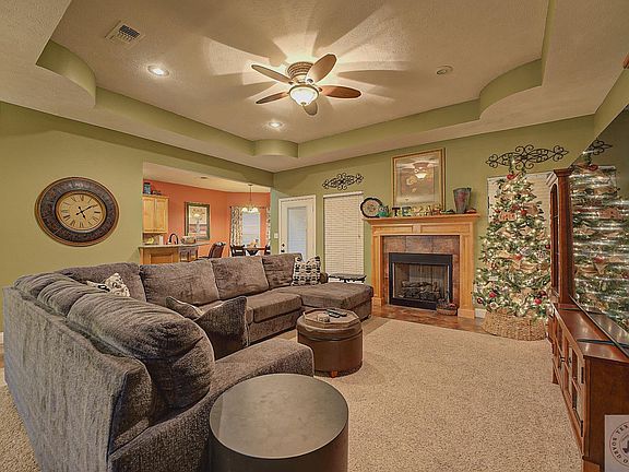 5th image of 3811 Sylvia Dr
