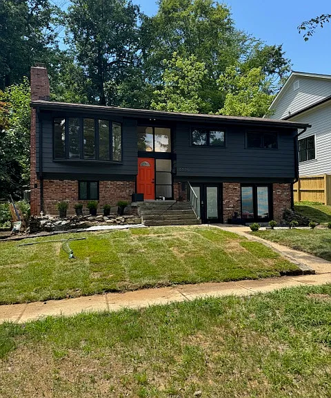 6506 Callander Dr — Photo 2